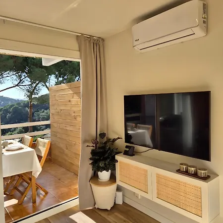 Daire Sea & Sun Oasis - With Terrace & Shared Pool